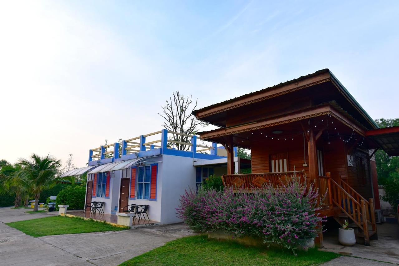 Chomduen Phu Kao Resort Non Sang Exterior foto