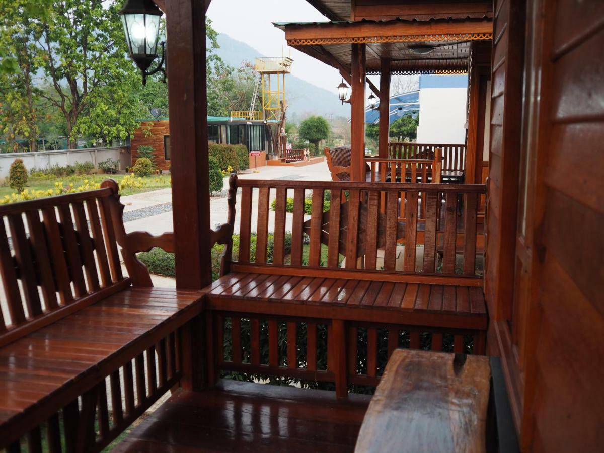 Chomduen Phu Kao Resort Non Sang Exterior foto