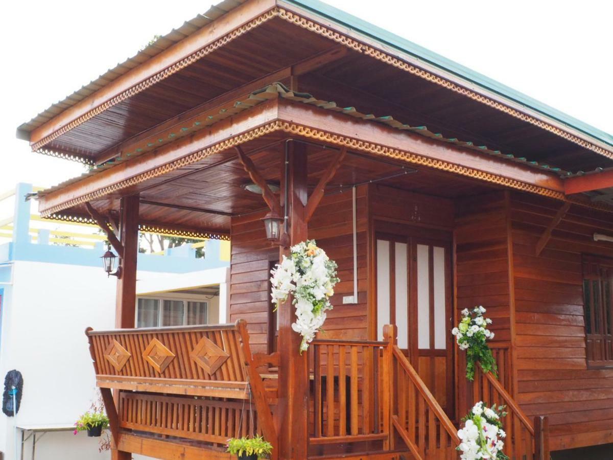 Chomduen Phu Kao Resort Non Sang Exterior foto